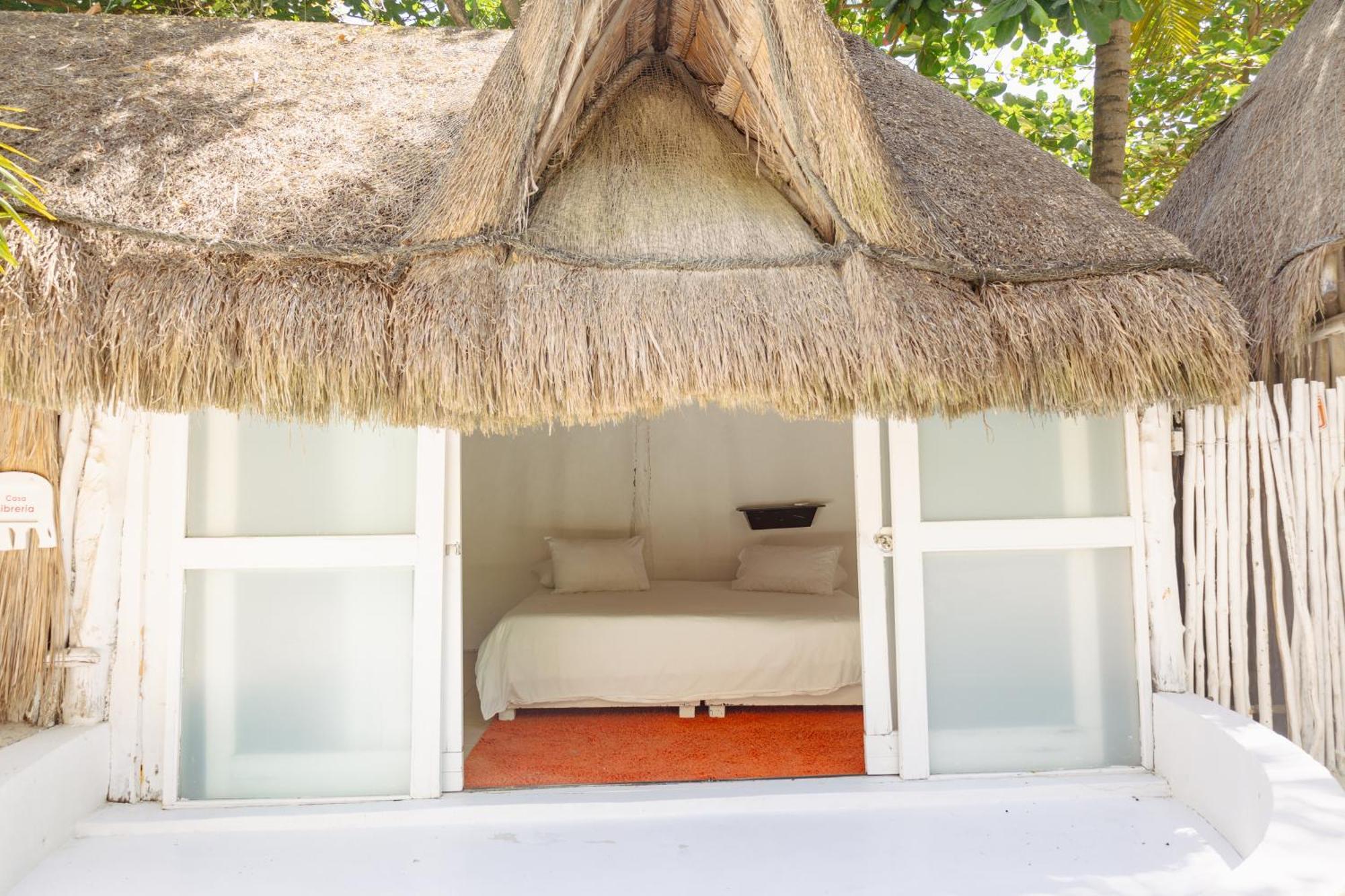 Shambala Beach House ตูลุม ภายนอก รูปภาพ