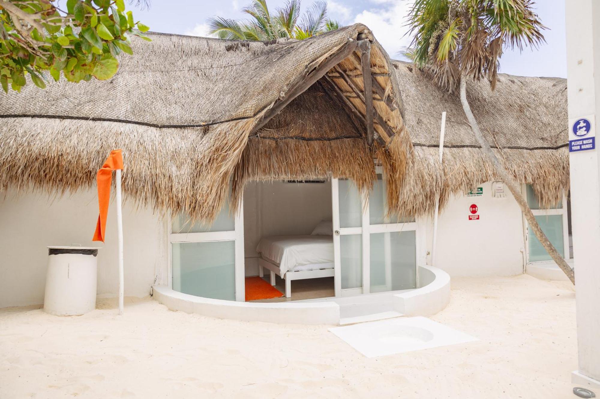 Shambala Beach House ตูลุม ภายนอก รูปภาพ