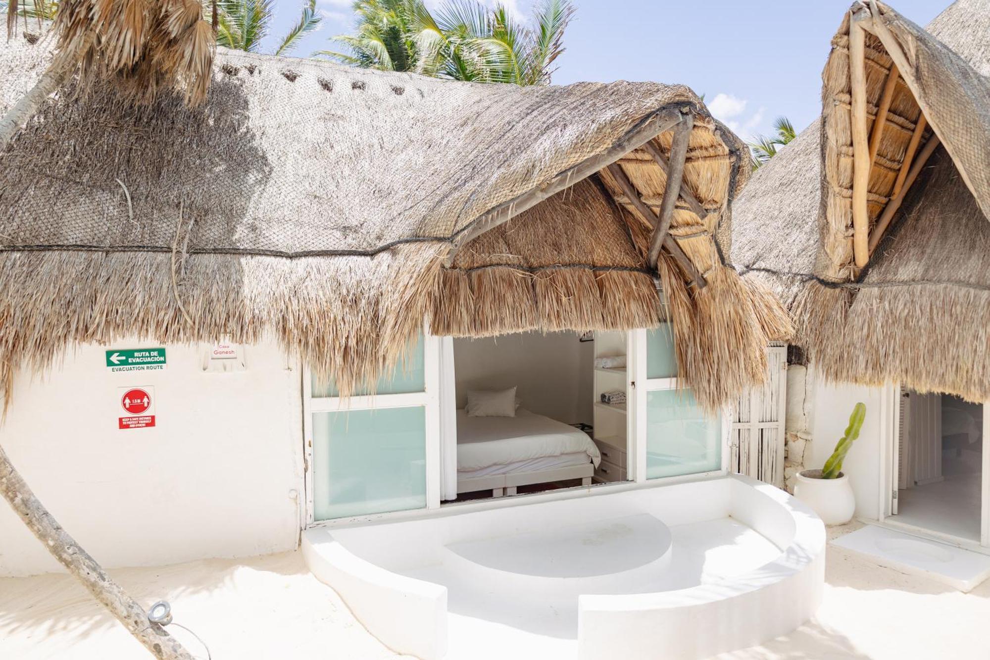 Shambala Beach House ตูลุม ภายนอก รูปภาพ